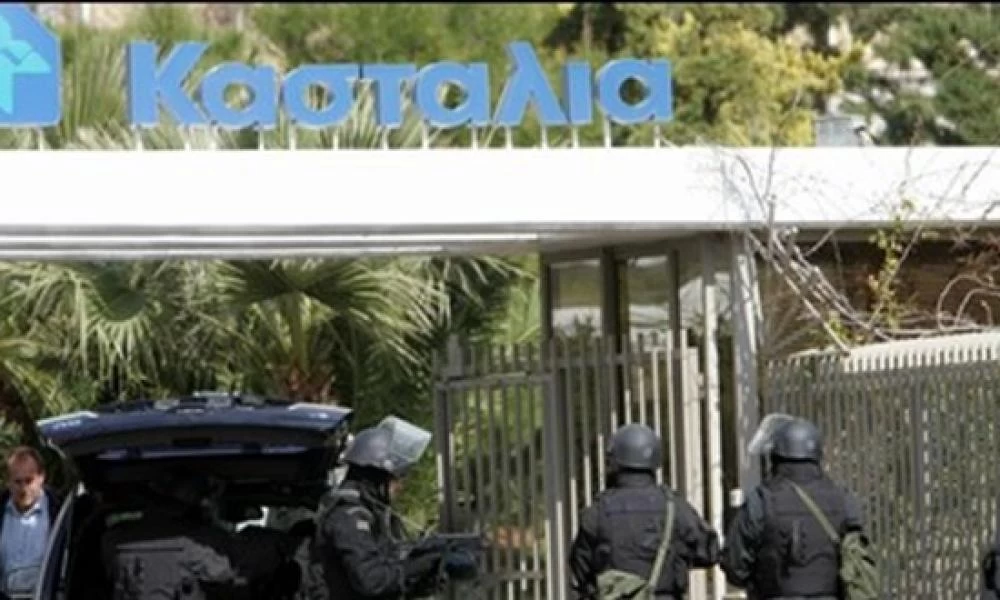 Kρούσματα κορονοϊού και ένας νεκρός στην κλινική Κασταλία